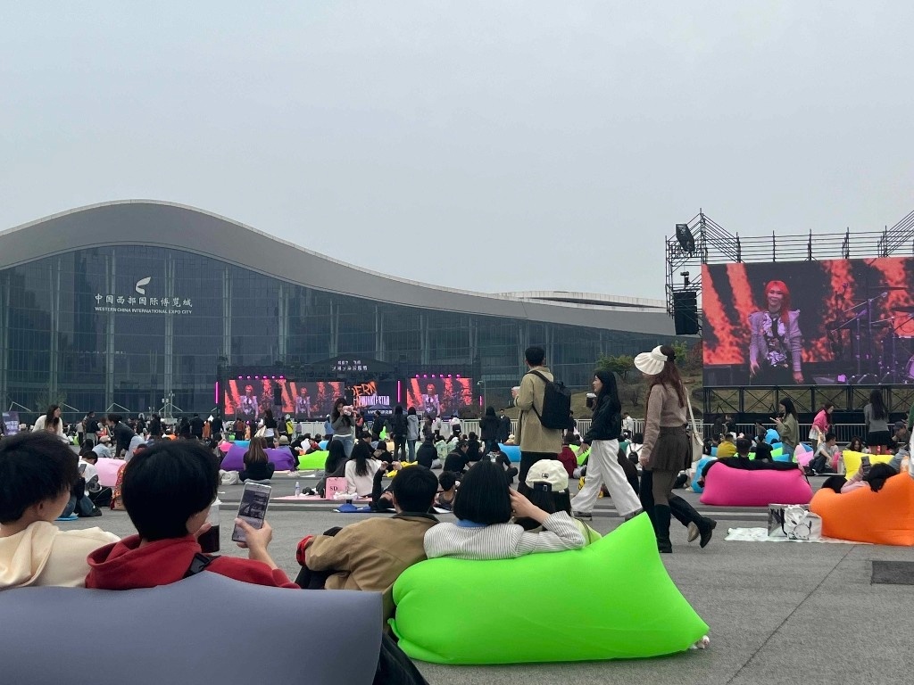 清明小长假 成都居国内热门目的地前三