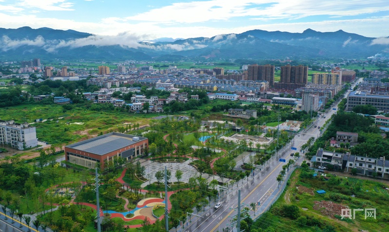 【你好小镇】安徽源潭：“刷新”新未来