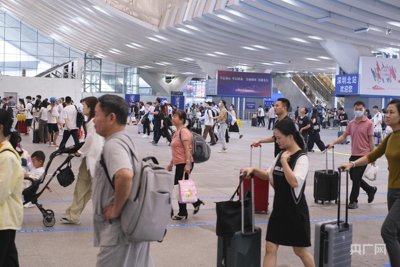 深圳铁路假期预计发送旅客近三百万人次