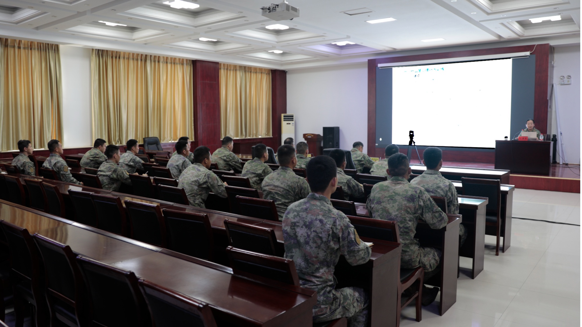 把心理健康送进“大山深处”(图2)