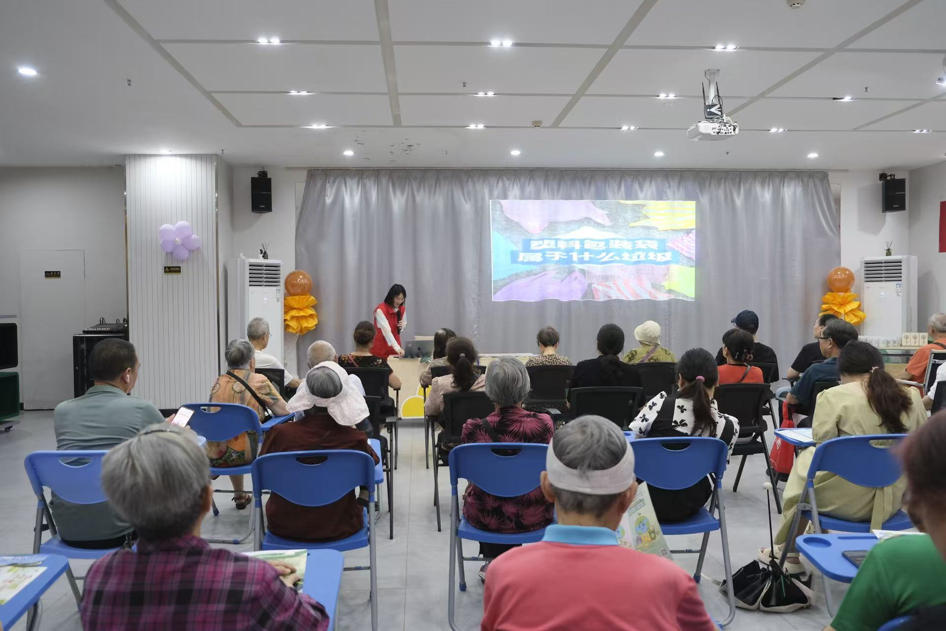 九龙坡区：拒绝“塑”污染共建绿色文明新生活(图1)