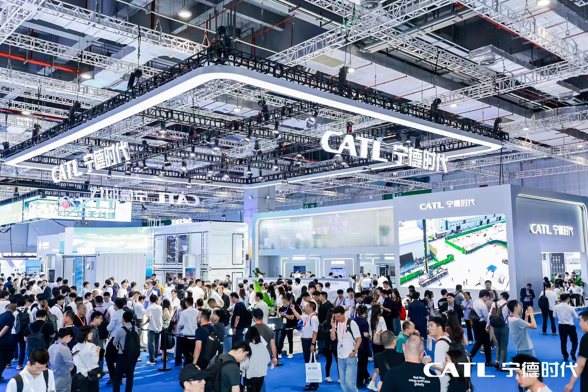 数智能源、587Ah电芯、TENER Stack等悉数亮相，宁德时代登录2025 SNEC 上海光伏展宁德时代