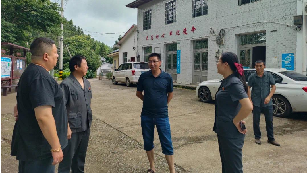 湖南省炎陵法院启动“共建‘无讼村’，打造新‘枫’景”品牌创建(图4)