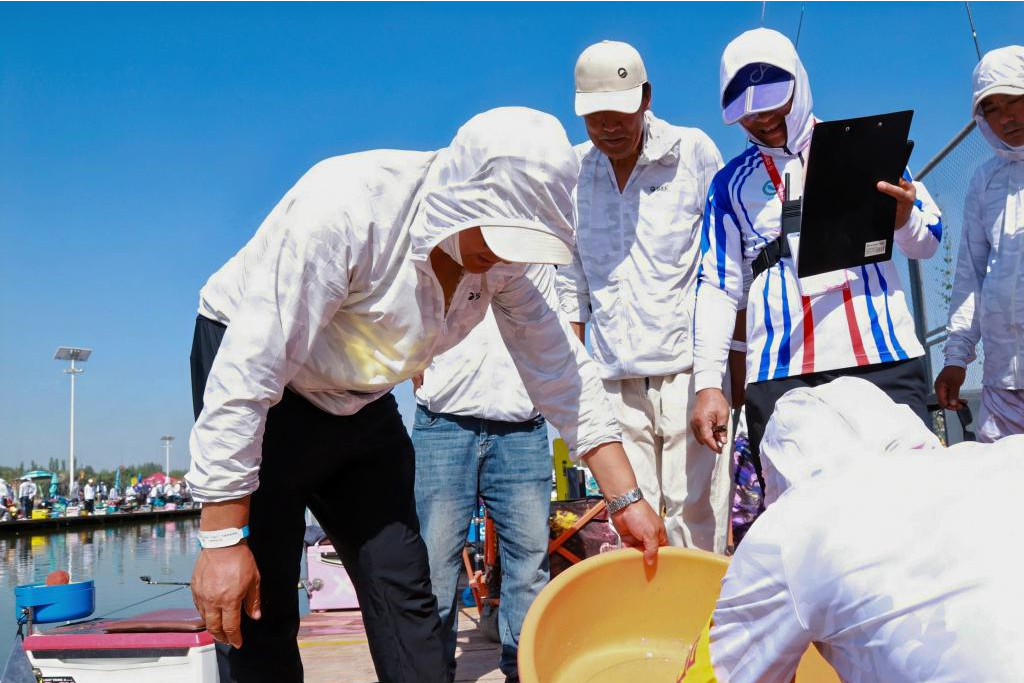 全国顶尖钓手汇聚疏勒 共享垂钓盛宴