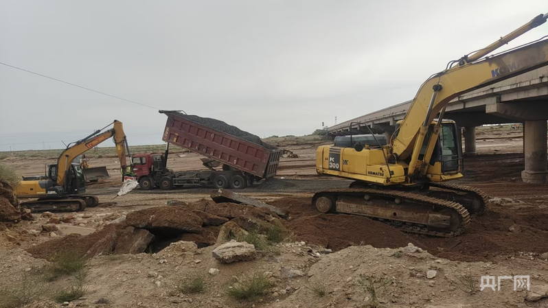 内蒙古：多条受降雨影响高速公路已抢通恢复通行