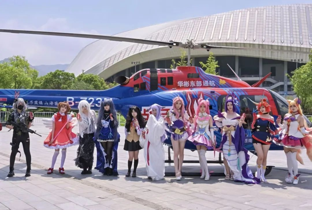 首届浙南电竞动漫嘉年华在温州龙湾启幕(图2)