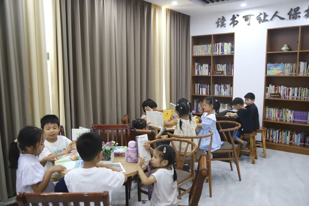 让农家书屋成为村民精神“加油站”