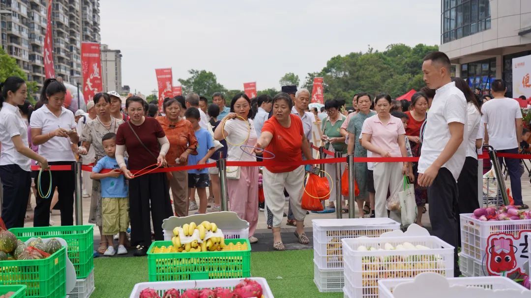 智慧农贸市场开业：烟火气里藏着民生温度