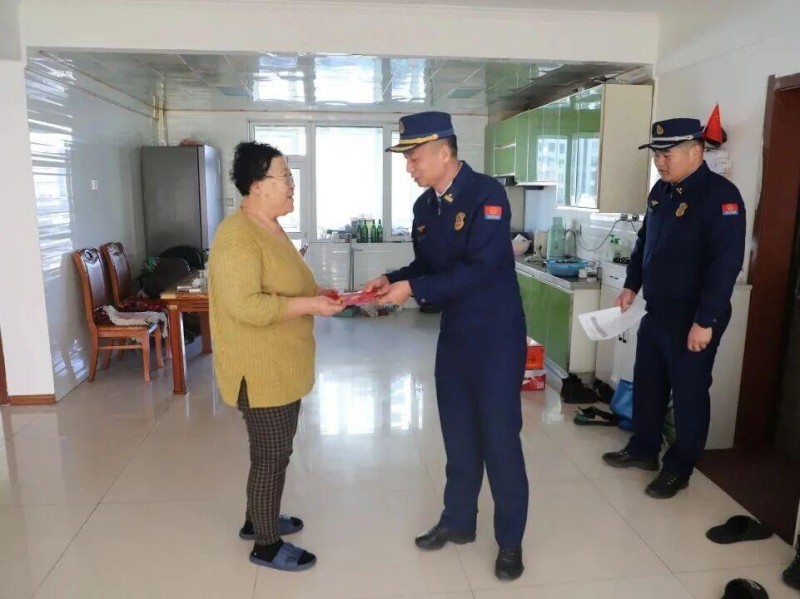 内蒙古自治区消防救援总队6个集体、4名个人获全国荣誉