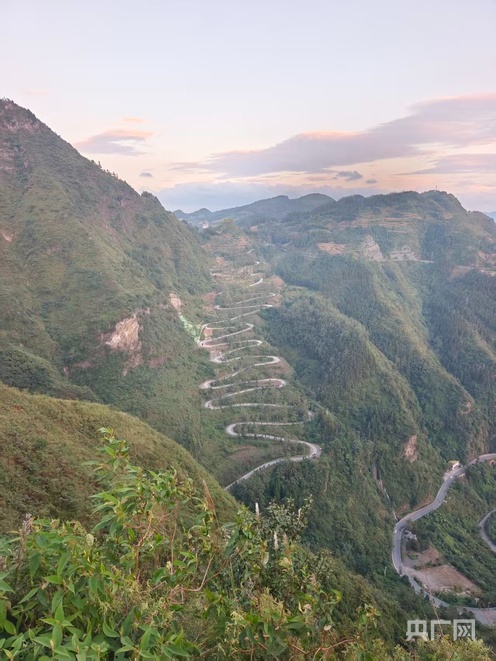 理响中国·烽火丹心|晴隆二十四道拐:刻在山路上的“抗战生命线”