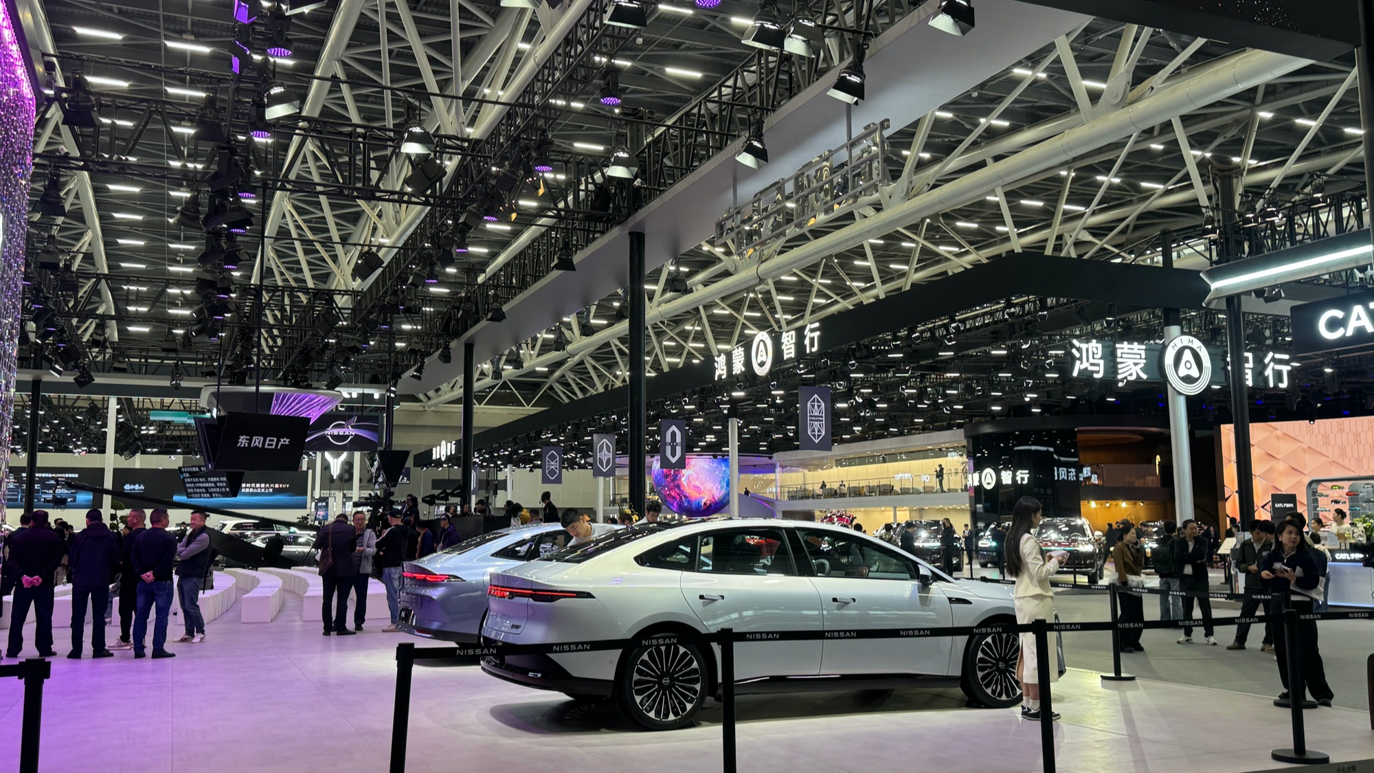 2025广州车展：汽车智能化竞争升级，专家预测产业变革