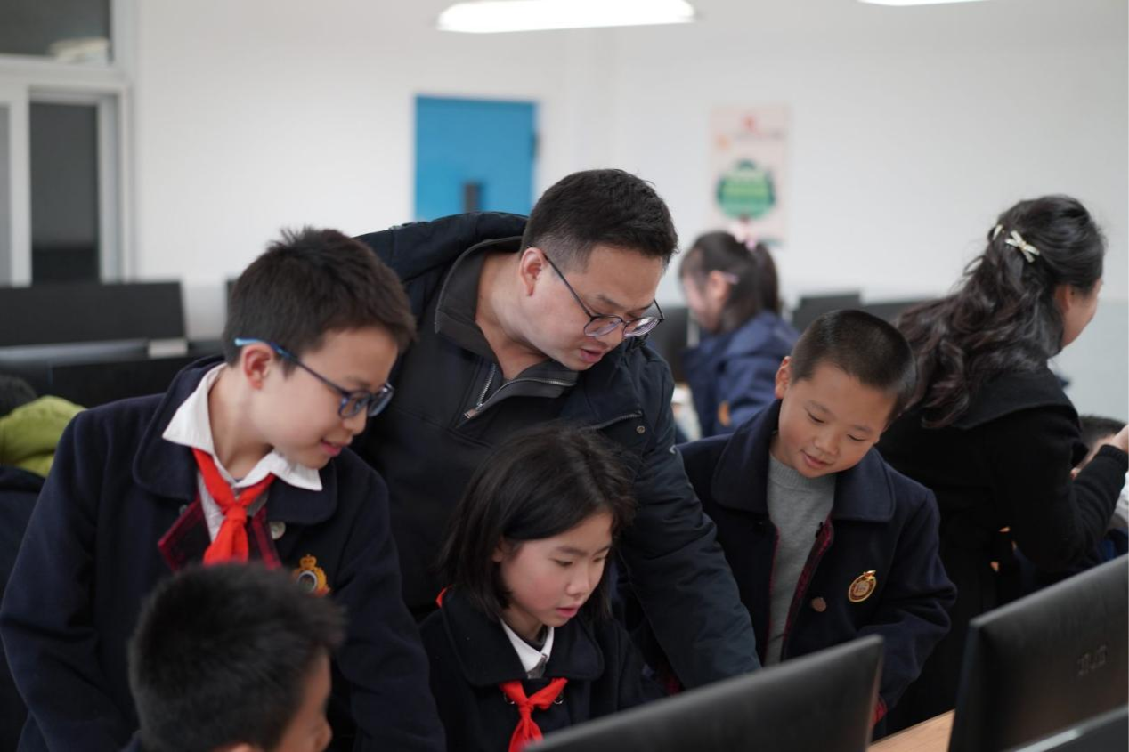 马家堡小学科创课玩出新花样