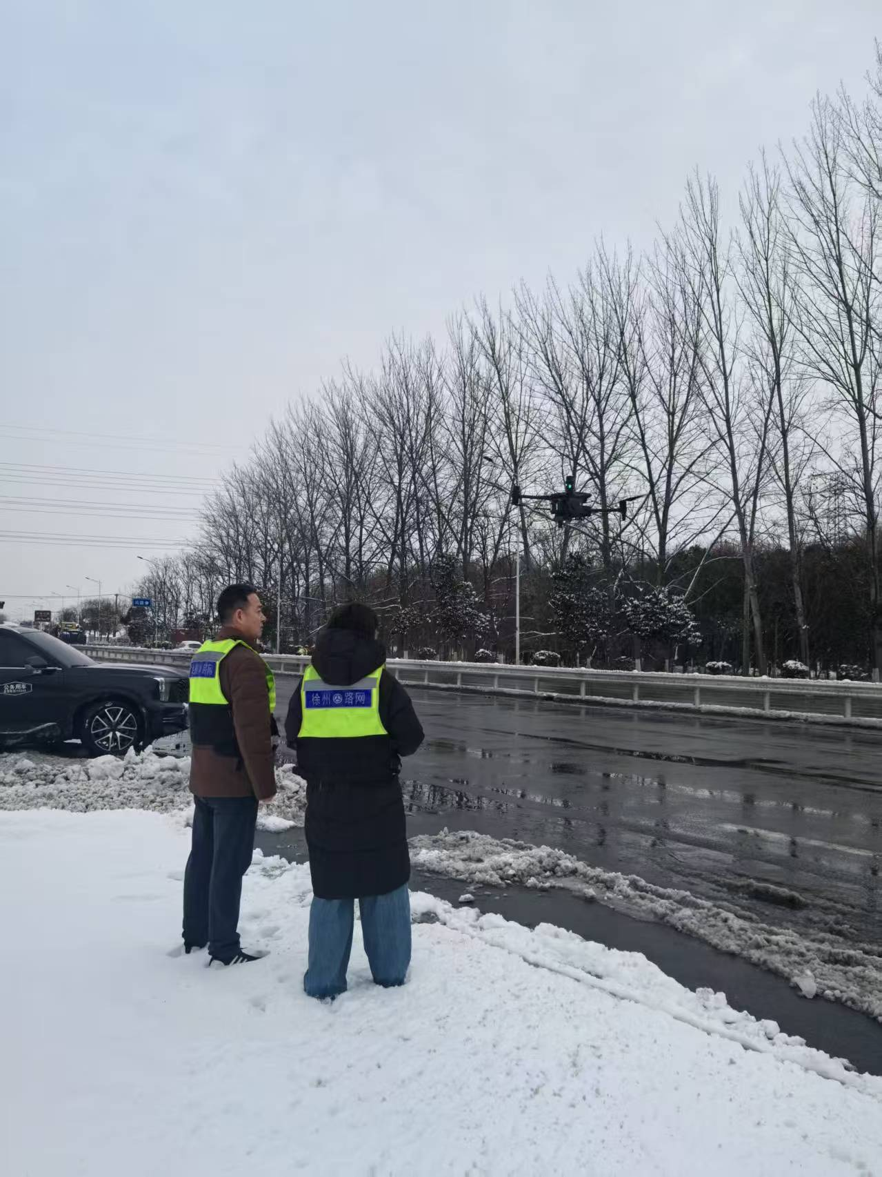 徐州公路无人机空中“护航”助力除冰除雪保畅通(图1)