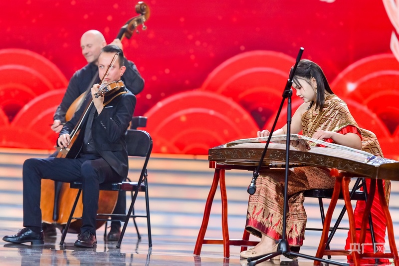 2026“汉语桥”春节联欢晚会在昆录制