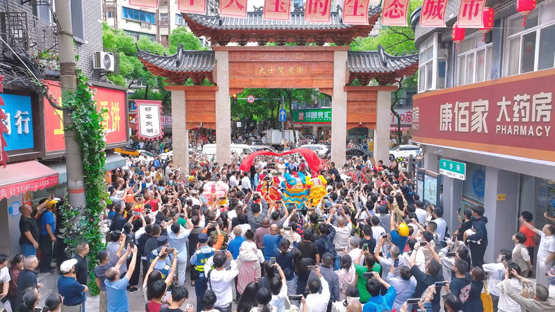 聚焦2026江西省两会|专访省人大代表胡俊峰:推动文旅体商实现更深层次融合发展(图5)