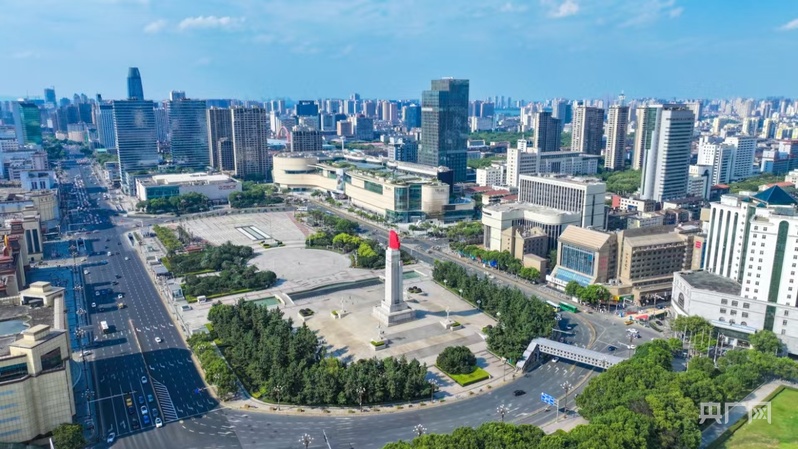 聚焦2026江西省两会|专访省人大代表胡俊峰:推动文旅体商实现更深层次融合发展(图2)