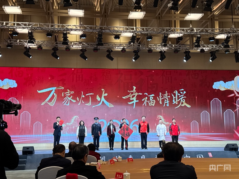 青山不墨千秋画一座城与346万人的“彼此看见”(图4)