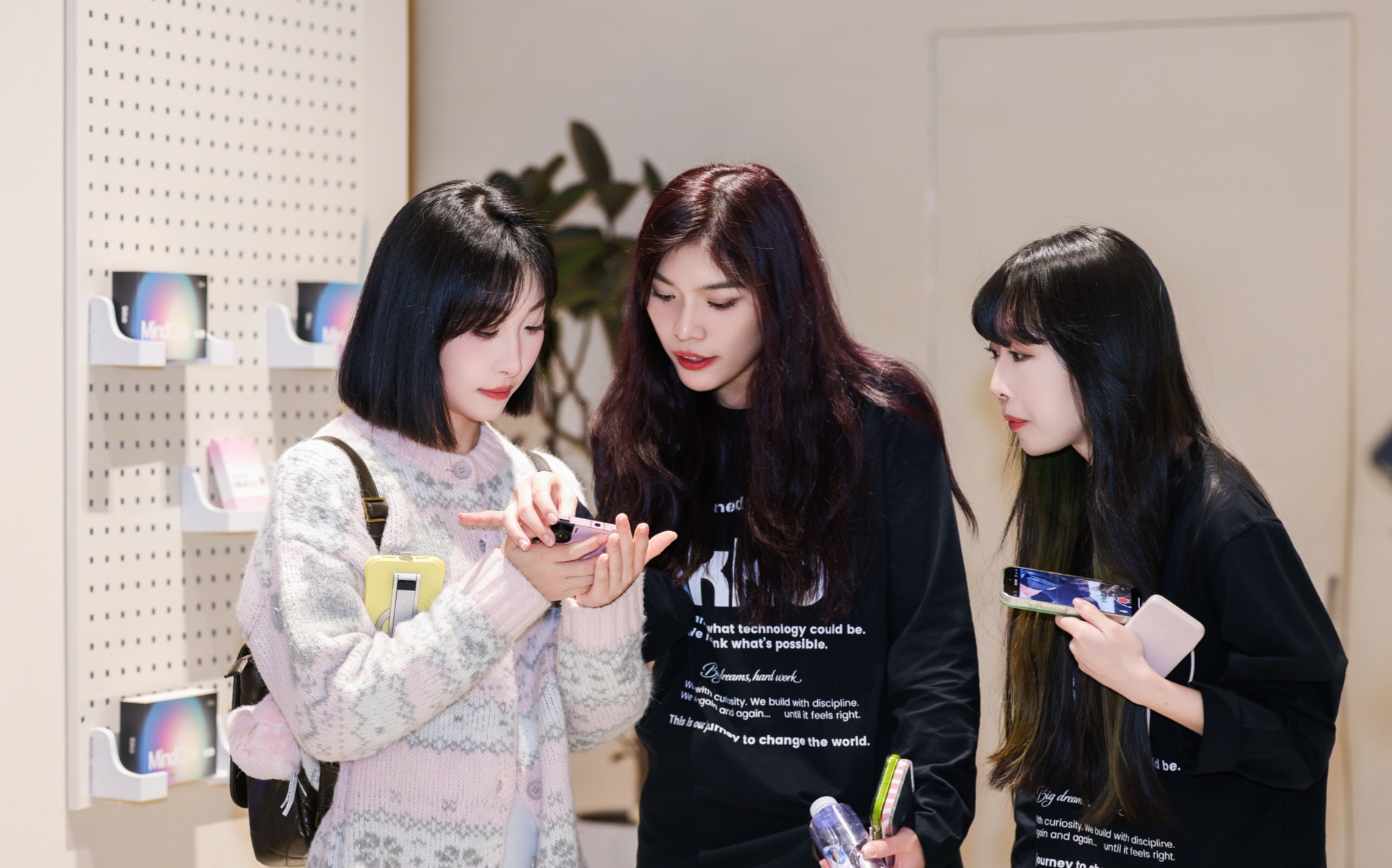 当旅游热潮与科技浪潮相汇 深圳潮品迎来“巅峰时刻”