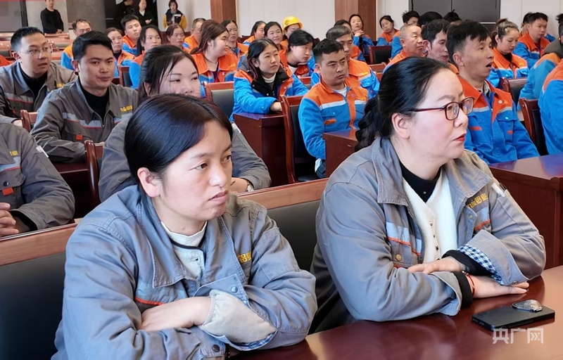 六盘水：紧盯家门口就业 以训稳岗助力地方产业发展