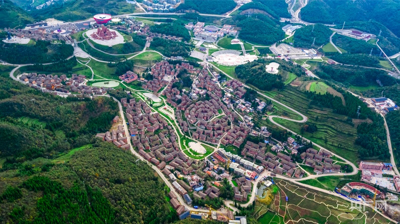 李巍：以“凉”为媒 让“四季四美”留住远方客