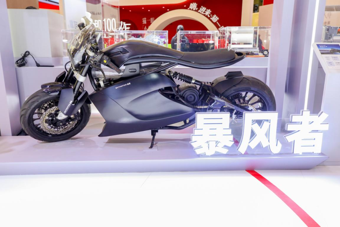 SKYMOTOR首驱亮相F1展现“中国智造”硬核安全底色(图2)