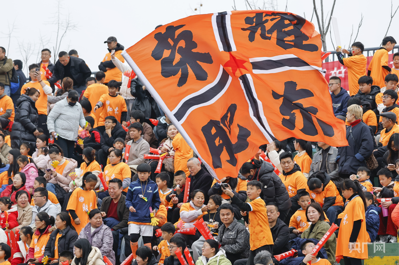 包公故里燃起绿茵烽火合肥城市足球联赛肥东主场首战激情开赛(图1)