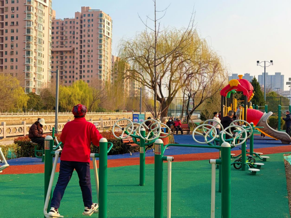 连云港海州区:盘活“金角银边”建城市健身圈(图2)