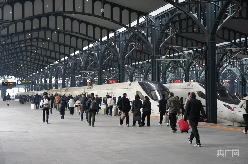 数读中国开局新活力|7164万人次客流+1535万人次运量哈尔滨“航空+铁路”激活文旅新动能(图5)