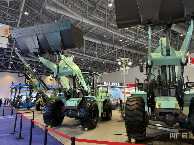 从智能机器到硬核装备：探访工博会里的新质生产力