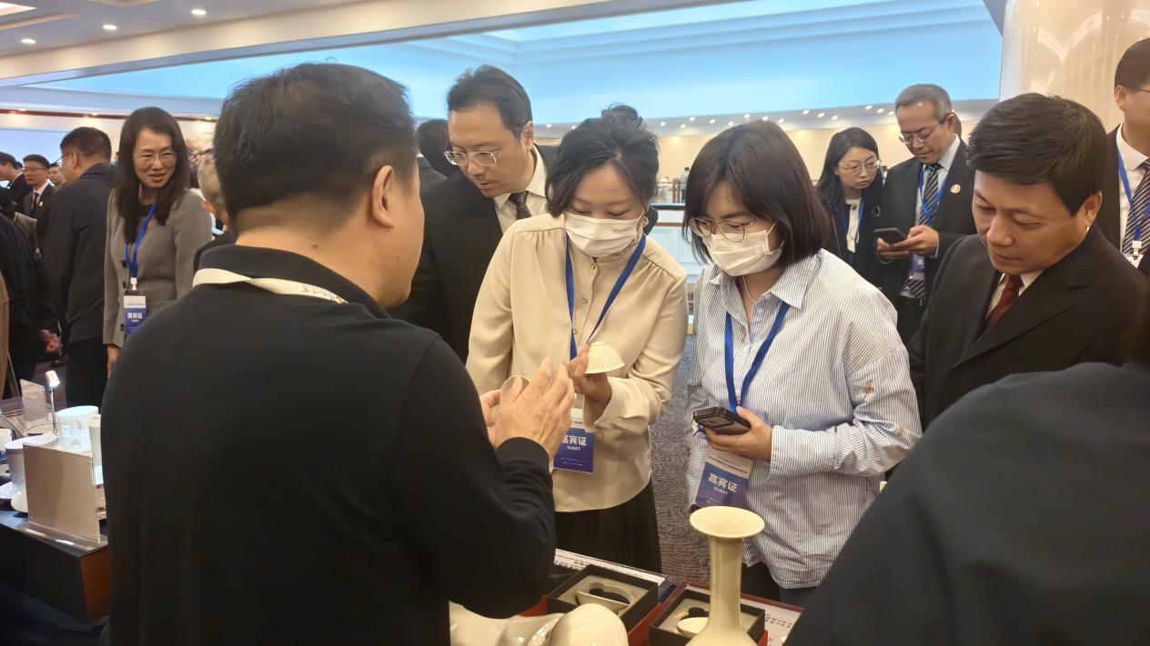 河北曲阳定瓷亮相2026中国知识产权保护高层论坛(图1)