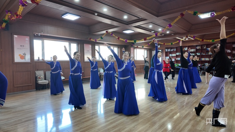奋楫冰城向新而行|托起“朝夕美好”哈尔滨幸福开局(图8)