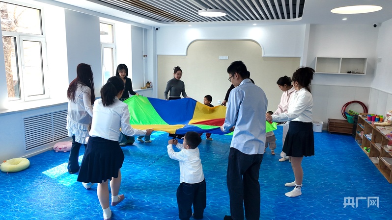 奋楫冰城向新而行|托起“朝夕美好”哈尔滨幸福开局(图2)