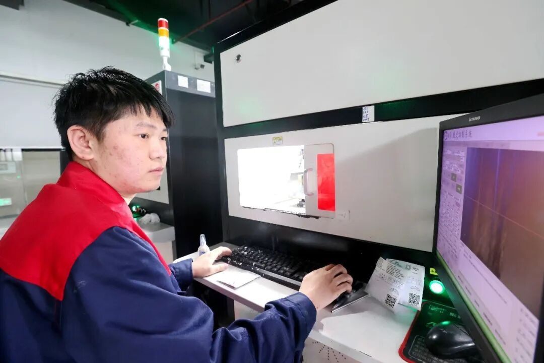 江西湖口：“楼宇上下游”串起金刚石产业“一条链”(图2)