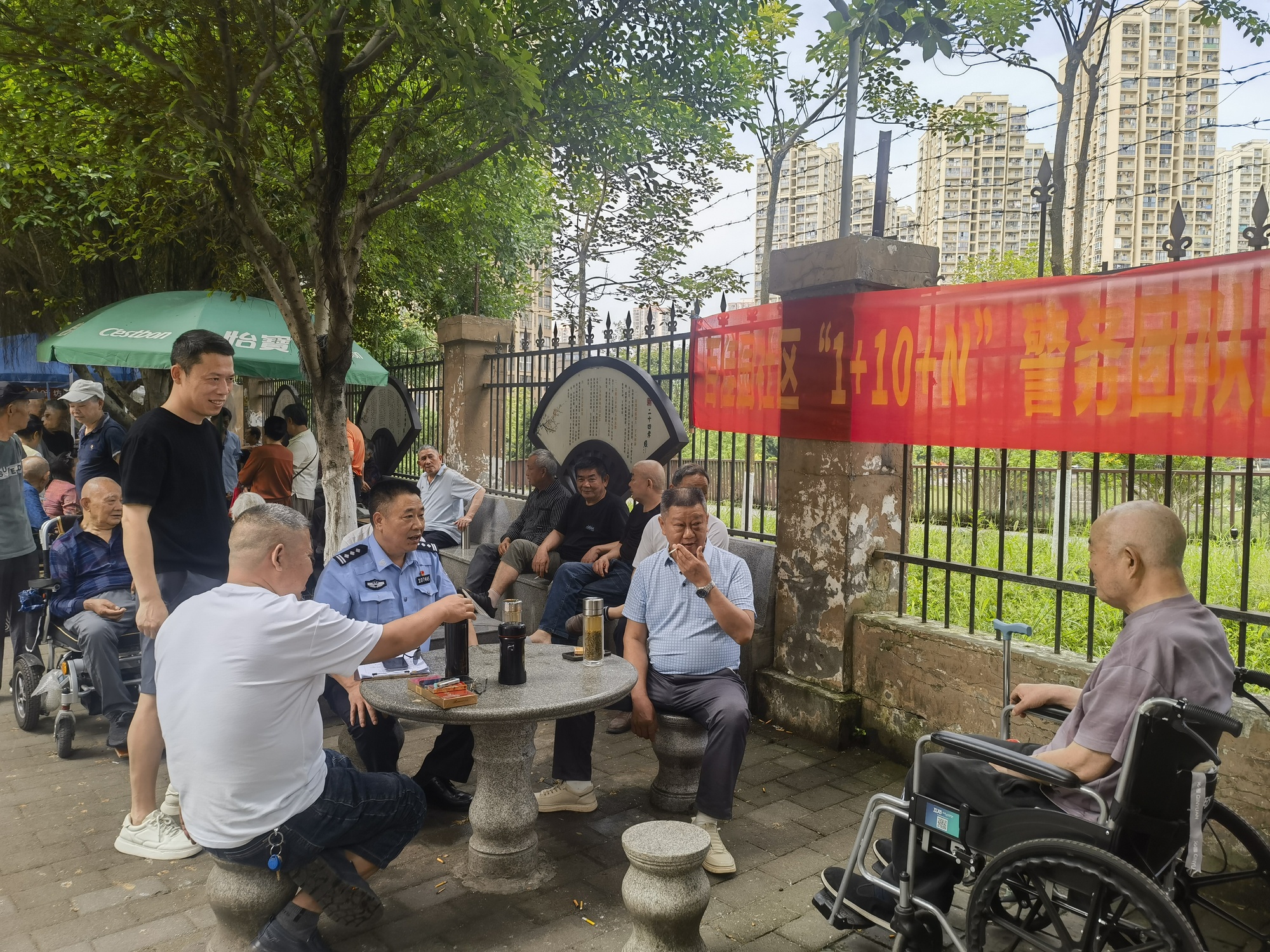 大渡口民警蒋佐仁 深耕社区二十载