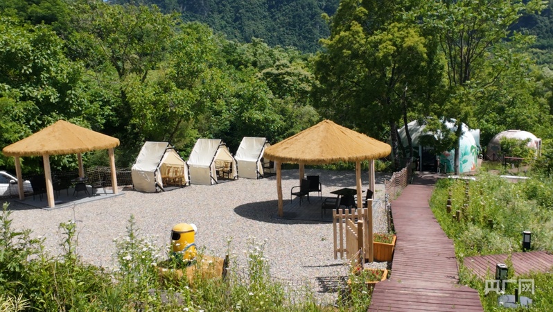 甘肃两当：方寸庭院兴乡村
