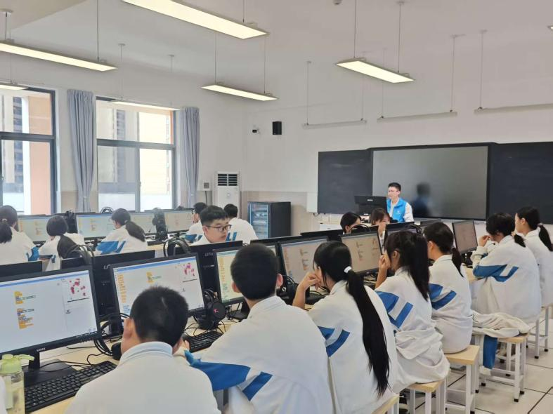AI赋能智启新程——汉中市西高新初级中学智慧教育实践探索(图6)