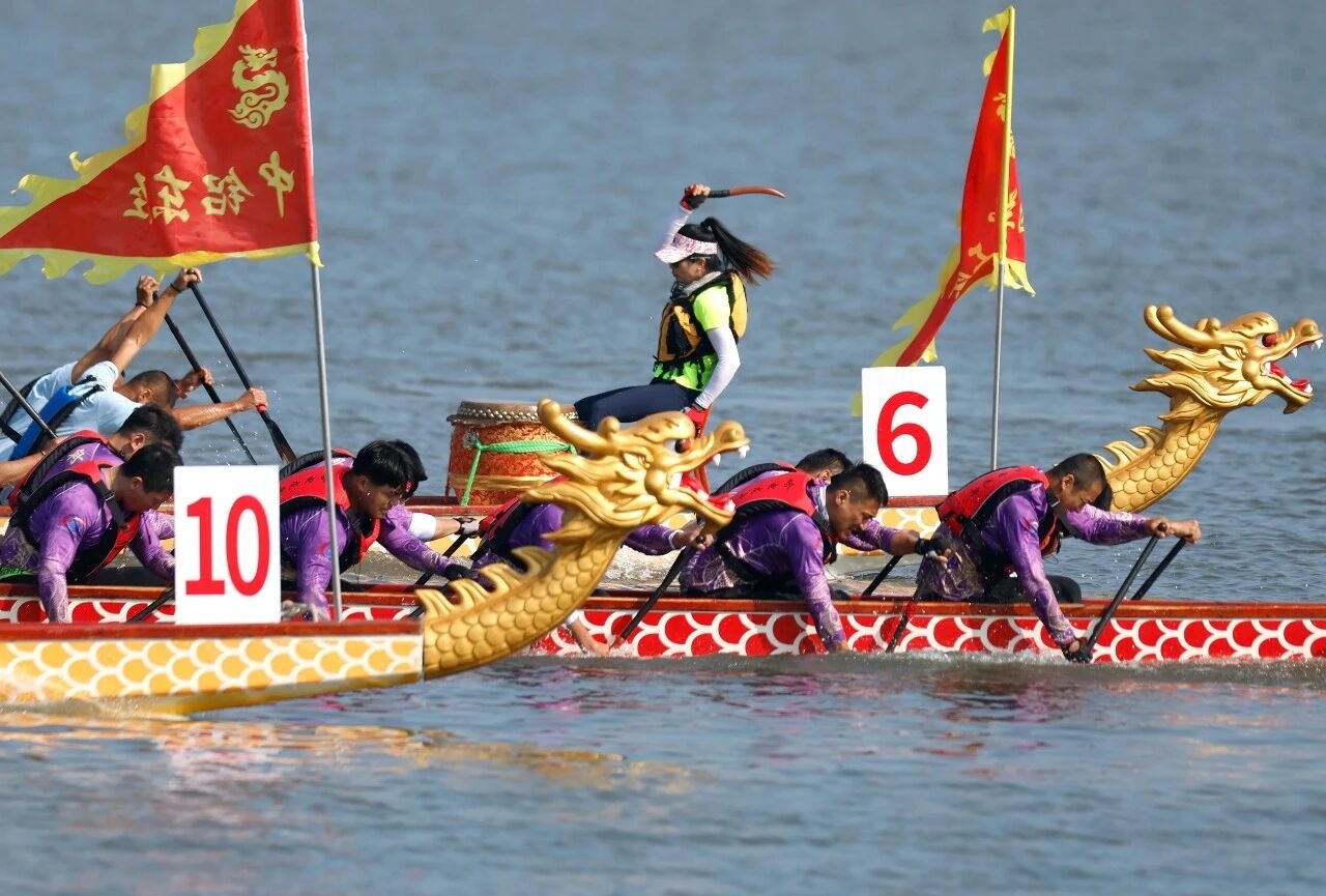 龙舟竞渡闹端午——2026年哈尔滨市职工龙舟比赛举行(图3)