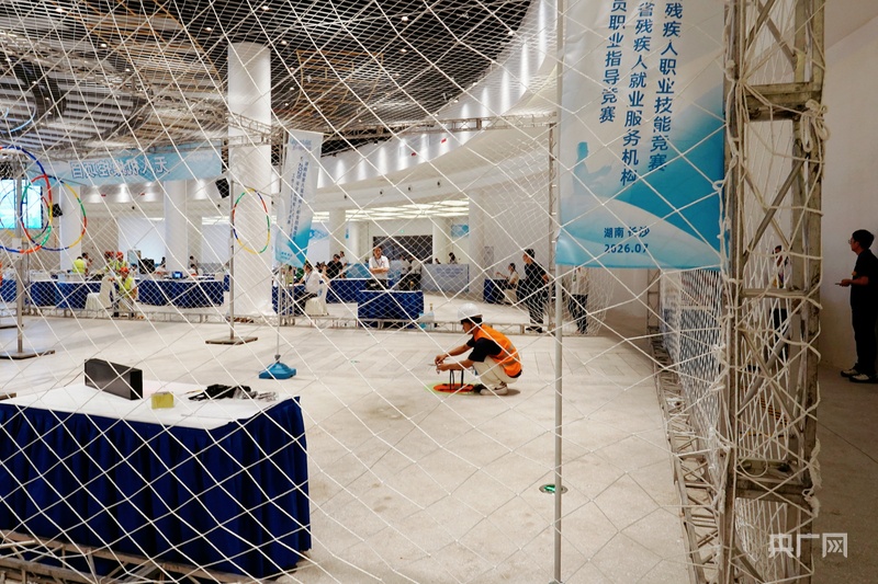 匠心筑梦展风采！湖南第八届残疾人职业技能竞赛实操比拼火热开赛(图3)