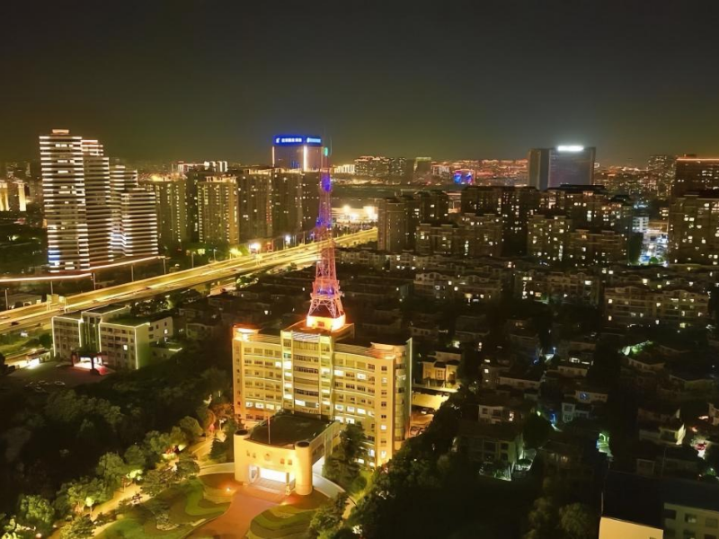 盐城盐都盐渎街道：多点开花“夜经济”燃旺城市“烟火气”(图1)