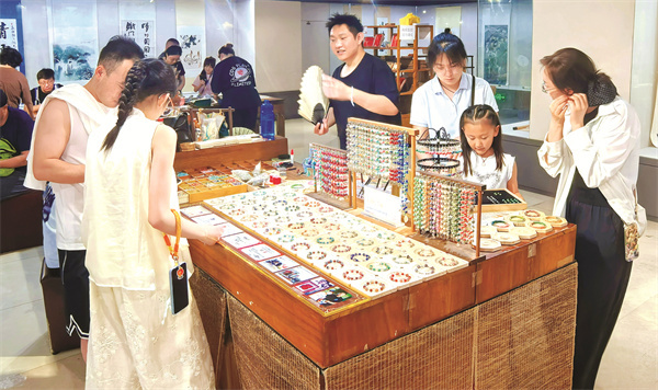 延吉暑期文旅消费热度高涨