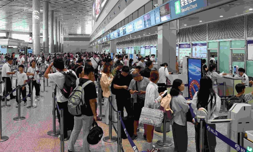 清凉龙江引客来黑龙江机场集团迎来“最忙暑运”(图1)