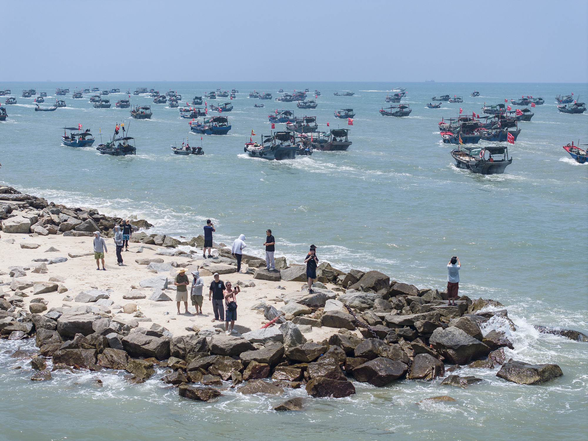 好评中国丨激活县域消费新蓝海焕发下沉市场澎湃动能(图1)