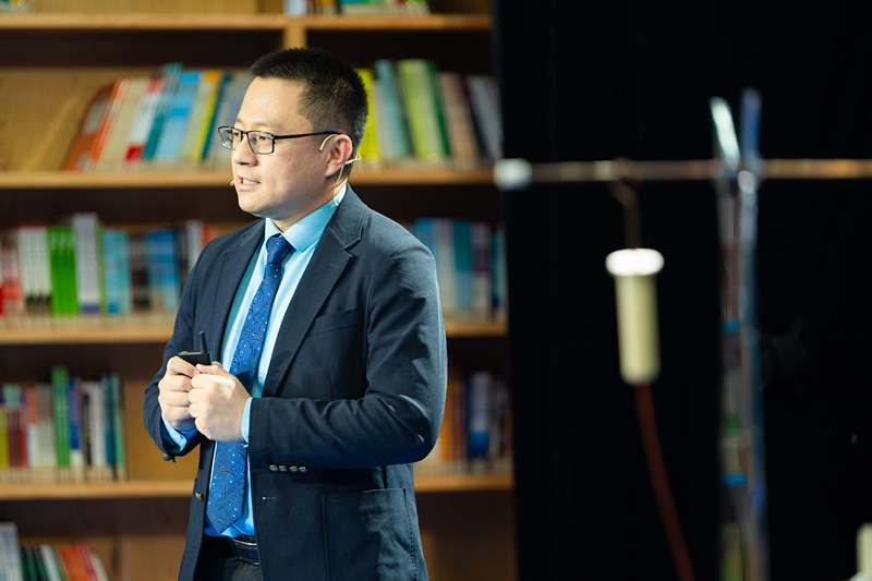 一起追问世界!10位“大科学家”的课表有多“硬核”?(图3)