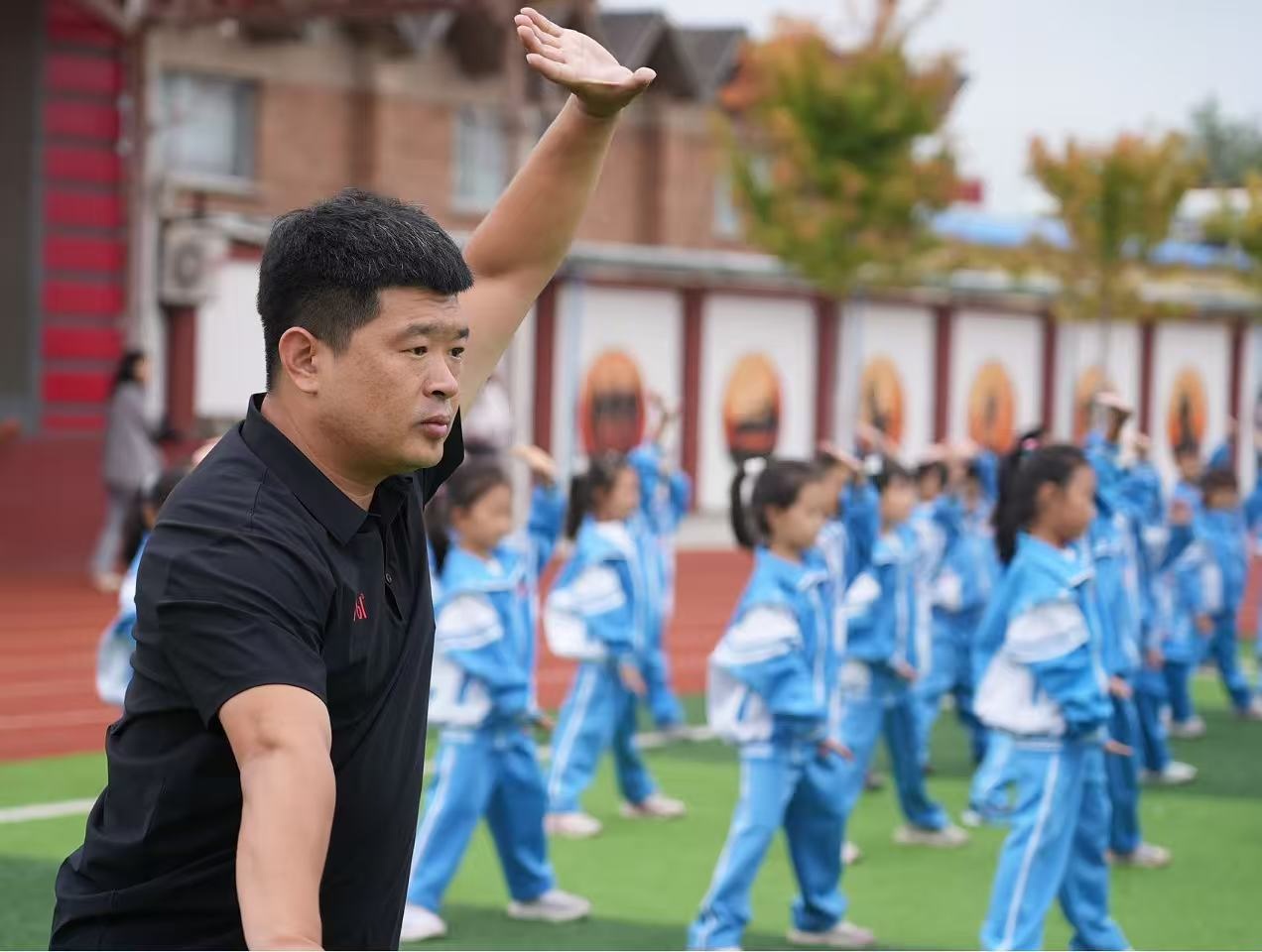 河北沧州：武术小院灯火明古拳新韵润狮城(图1)