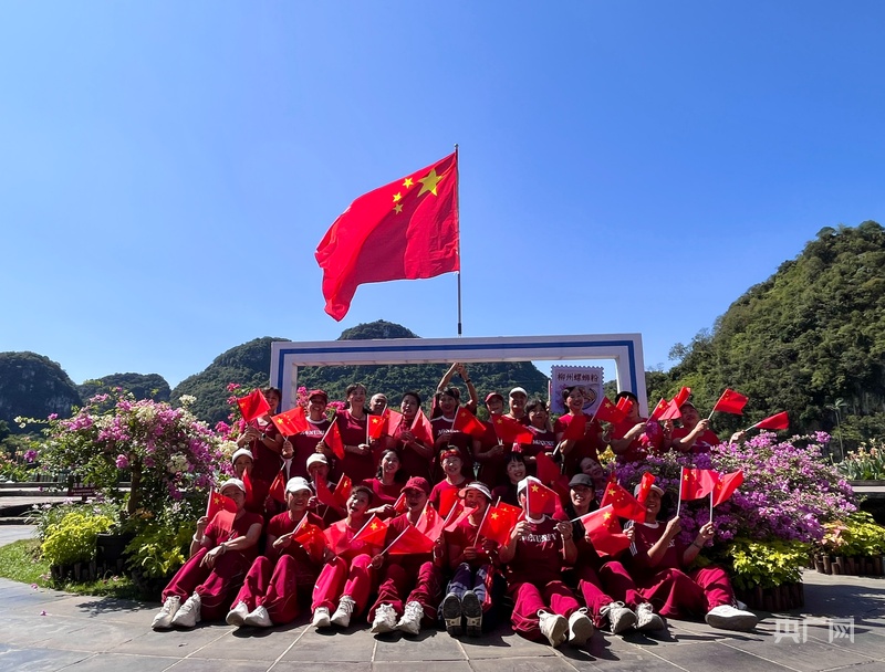 打卡“中国红”|赏山水、唱红歌、体验非遗假日文旅活力足(图1)