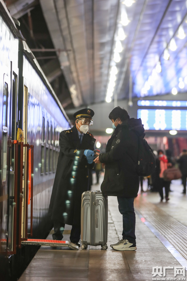 2021年春运正式拉开帷幕 节前高峰预计将出现在2月8日