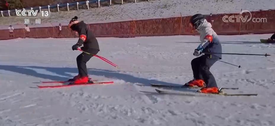 乡村振兴产业链从雪场再延伸村民从村庄“滑”入雪场