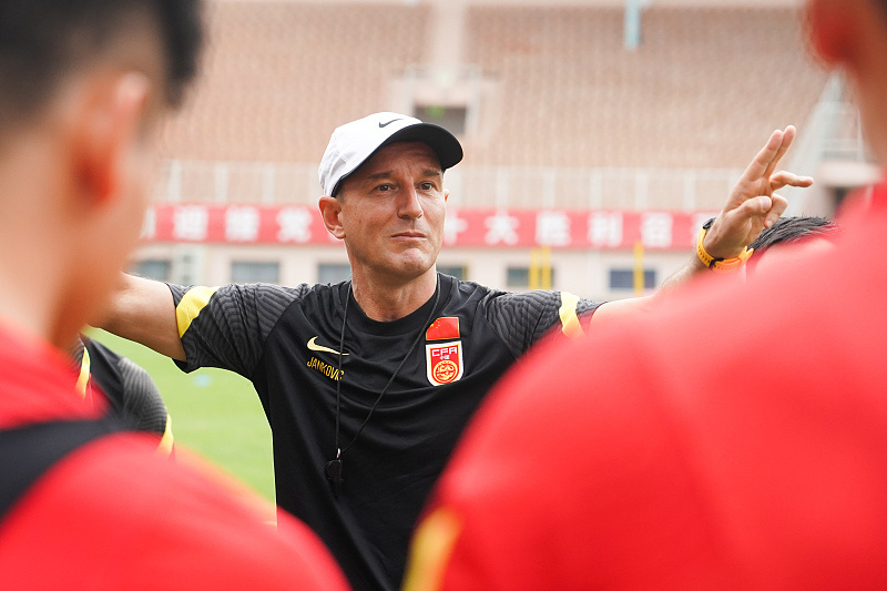 足协将召开国足选帅工作会 扬科维奇已成新帅主要人选_央广网