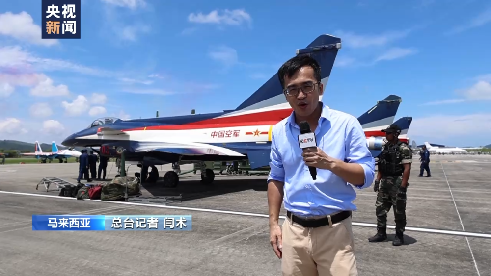第十六届兰卡威国际海事和航空展在马来西亚开幕