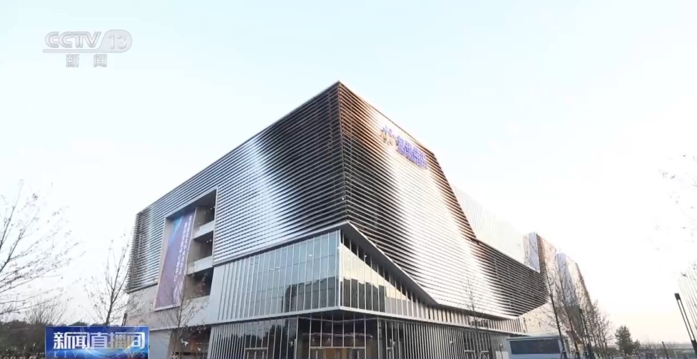 PG电子新产品新技术云集本届进博会共设六大展馆 记者探馆看亮点→(图12)